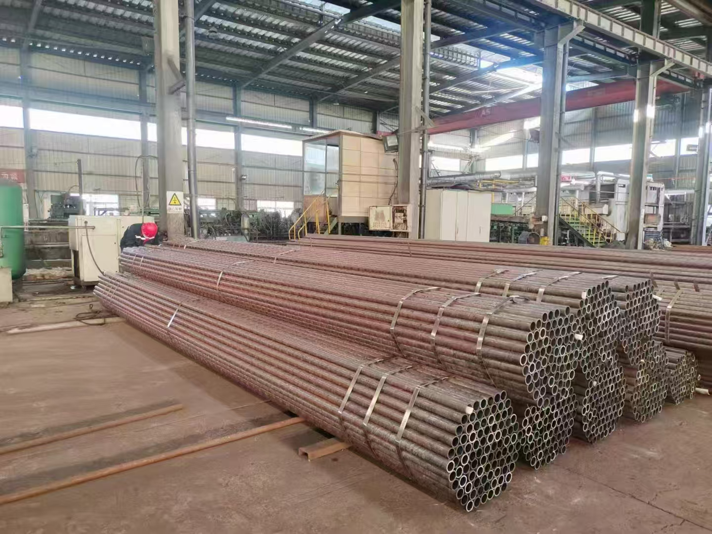 Vysoký standard ASTM A192 bezešvé ocelové trubky Výroba uhlíkové oceli St52