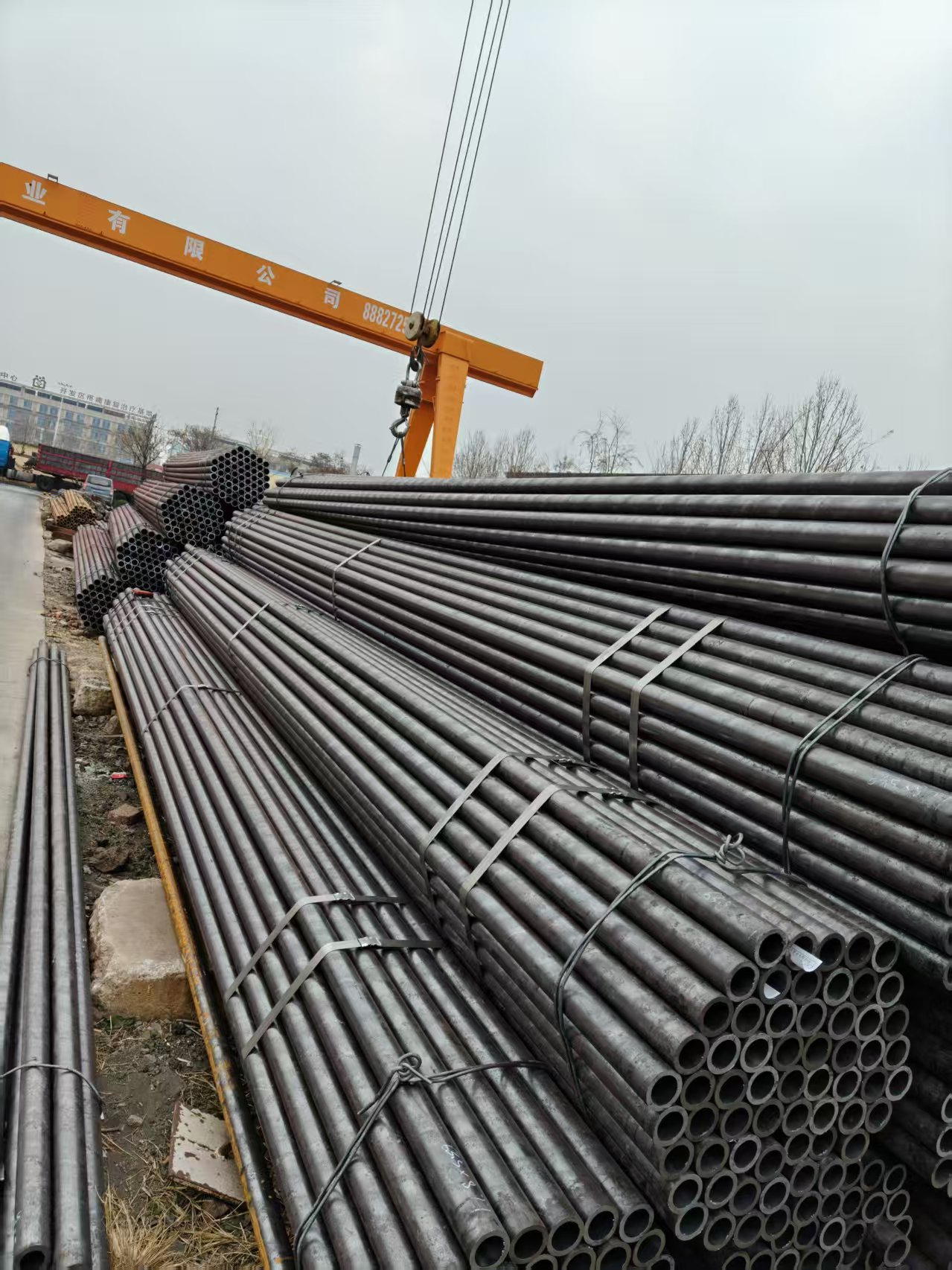 Pinakamabentang 12m Carbon Steel Seamless Pipe para sa mga detalye ng Drill Oil API Structure Applications