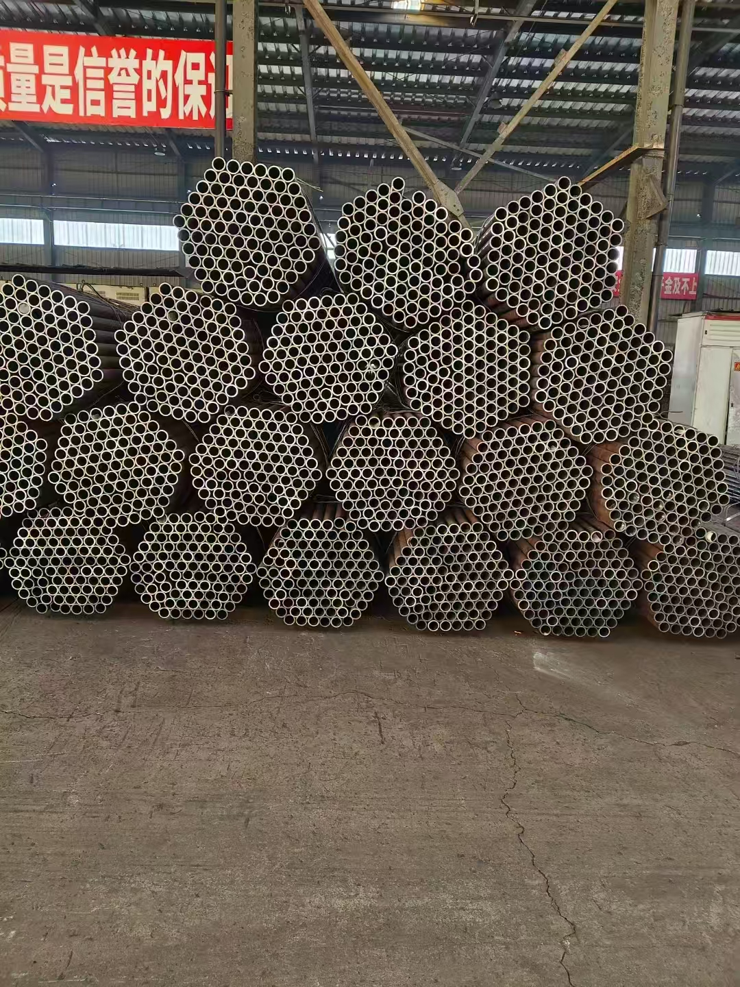 优质碳素钢管 ASTM A106 Q235 Q345 A53 无缝钢管热轧用于石油运输钻杆制造